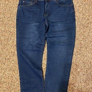 Men’s jeans 40x32. Izod straight fit. Like new